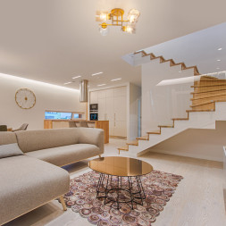 Люстра на штанге Eurosvet Hilari 30165/4 перламутровое золото