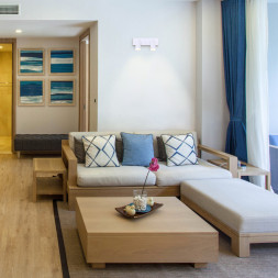 Спот Eurosvet HOLLY 20067/2 LED белый