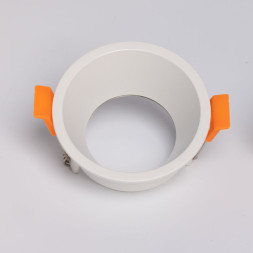 Встраиваемый точечный светильник DeMarkt Прайм 850010101