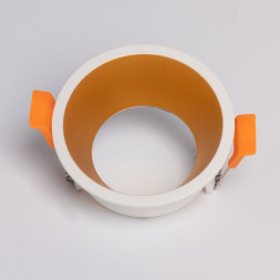 Встраиваемый точечный светильник DeMarkt Прайм 850010201