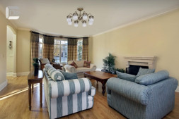 Люстра на штанге DeMarkt Вита 220010608