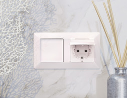 Рамка Ambrella Volt AF110204 ALFA Line