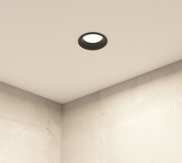 Точечный влагозащищенный светильник Denkirs Deep DK3103-BK