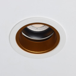 Встраиваемый точечный светильник DeMarkt Прайм 850010701