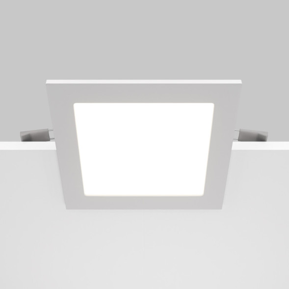 Точечный влагозащищенный светильник Maytoni Technical Stockton DL020-6-L12W