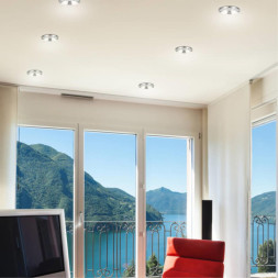 Точечный влагозащищенный светильник Novotech METIS 357589