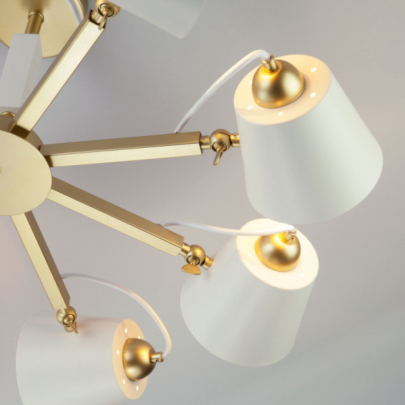 Люстра на штанге Eurosvet Frozen 70083/8 золото