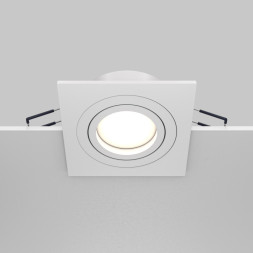 Встраиваемый точечный светильник Maytoni Technical ATOM DL024-2-01W