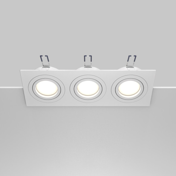 Встраиваемый точечный светильник Maytoni Technical ATOM DL024-2-03W