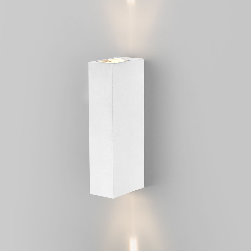 Уличный настенный светильник Elektrostandard Blaze LED белый (35136/W)