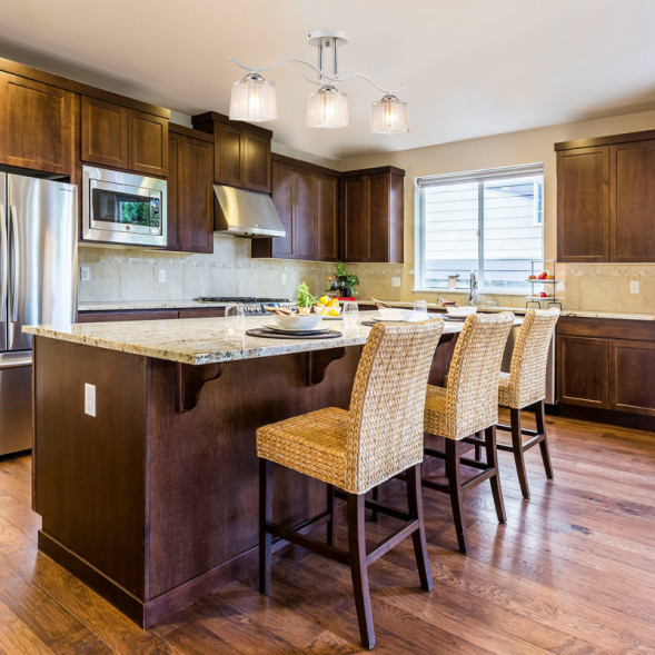 Люстра на штанге Escada PRISMA 535/3PL