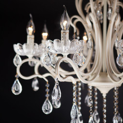 Люстра на штанге Eurosvet ETNA 12205/8 белый Strotskis