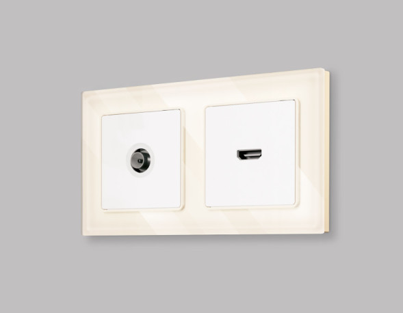 Розетка Ambrella Volt MA134010 ALFA QUANT