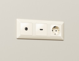 Розетка Ambrella Volt MA333010 ALFA QUANT