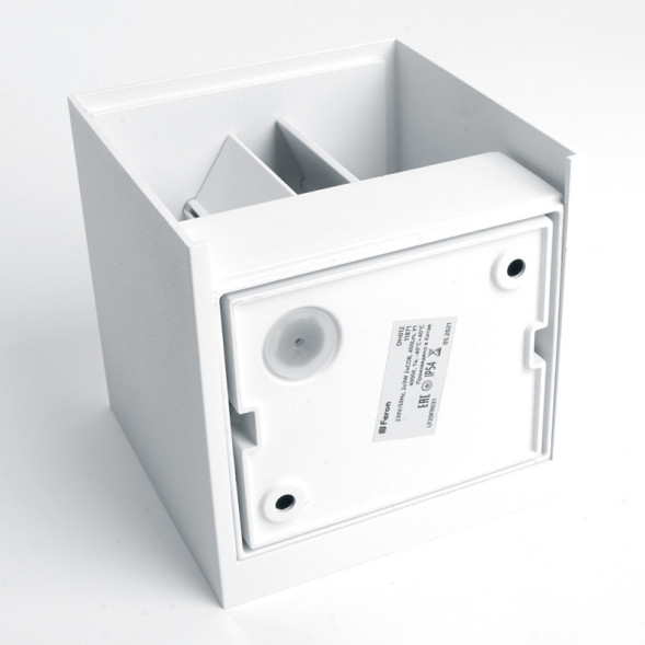 Уличный настенный светильник Feron 48097