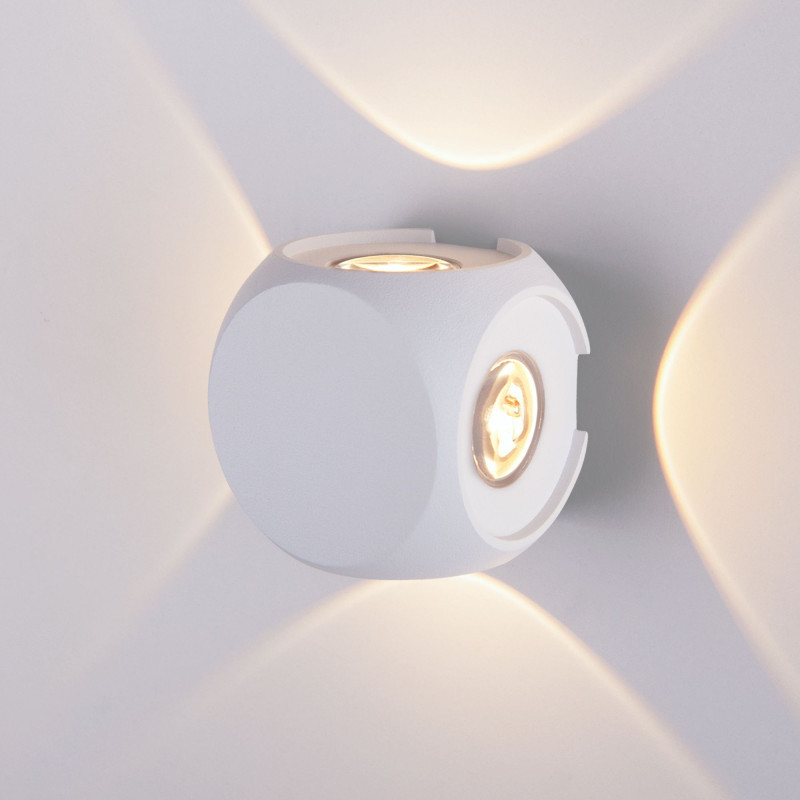Уличный настенный светильник Elektrostandard 1504 TECHNO LED CUBE белый