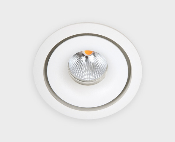 Точечный встраиваемый светильник ITALLINE IT06 IT06-6018 white 3000K