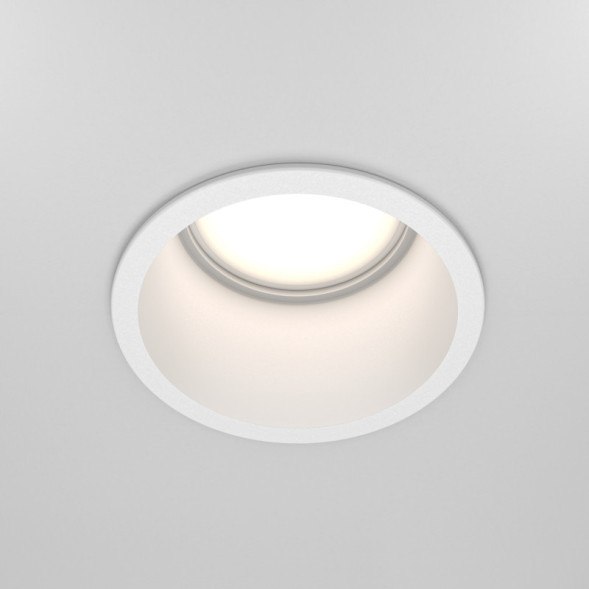 Встраиваемый точечный светильник Maytoni Technical Reif DL049-01W