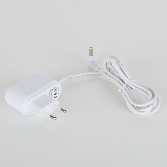 Настольная лампа Eurosvet FRAME BASIC LED SET 80502/1 белый