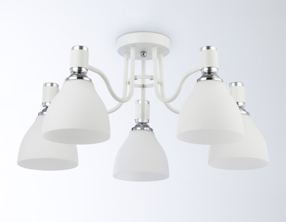 Потолочная люстра Ambrella Light Traditional TR303305