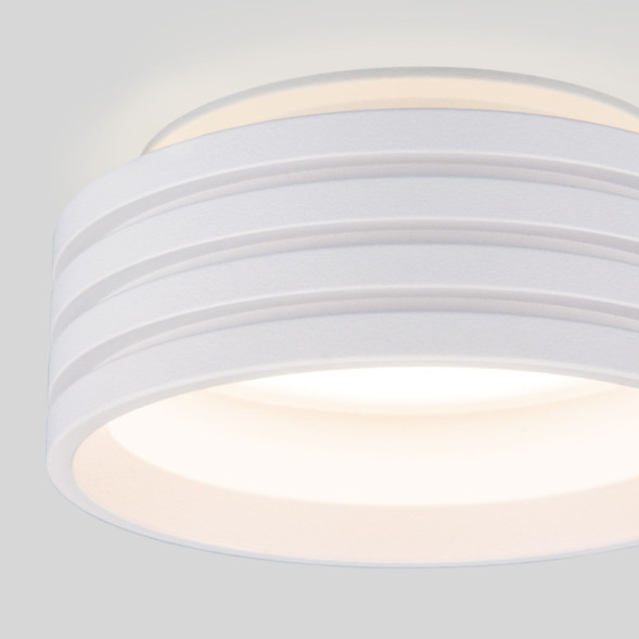 Встраиваемый точечный светильник Elektrostandard 7014 MR16 белый