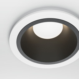 Точечный влагозащищенный светильник Maytoni Technical DL126-GU10-WB SHARE