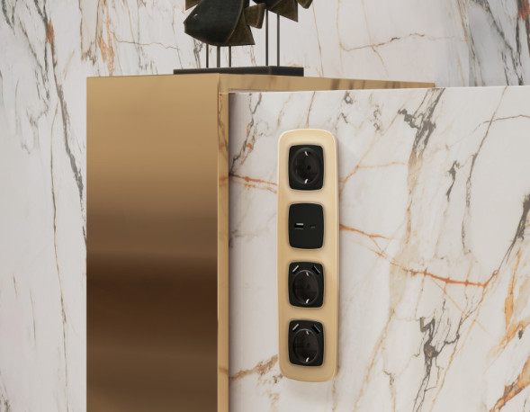 Рамка Ambrella Volt OF320601 OMEGA Radian