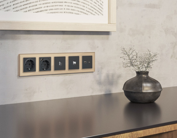 Розетка MA913050 Ambrella Volt MA