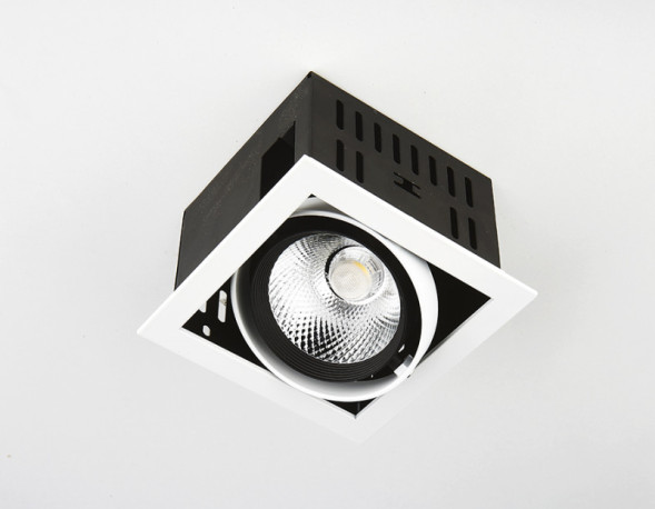 Точечный влагозащищенный светильник Ambrella Light CARDANO T811 BK/CH 12W 4200K