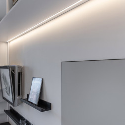 Лента Elektrostandard 5050/60 LED 14.4W IP20 [белая подложка] теплый бел 0W 12V белый (теплый) IP20