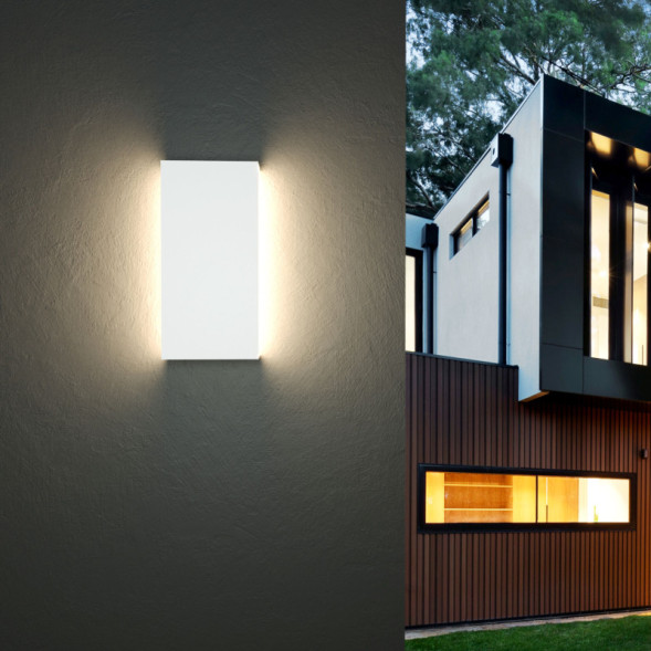 Уличный настенный светильник Elektrostandard 1705 TECHNO LED GOLF белый