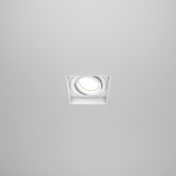 Встраиваемый точечный светильник Maytoni Technical ATOM DL003-01-W