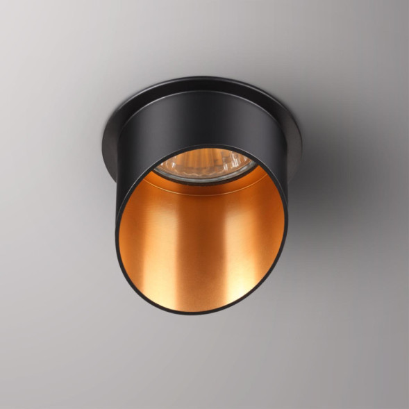 Встраиваемый точечный светильник Novotech BUTT 370435