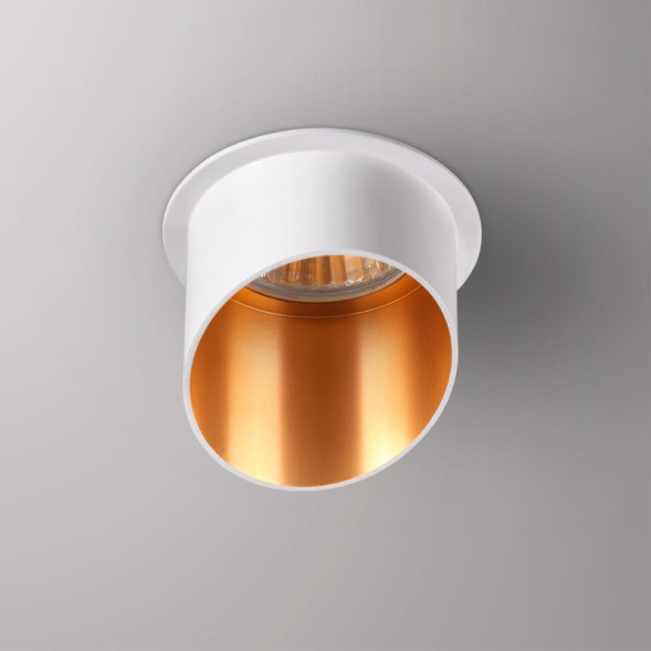 Встраиваемый точечный светильник Novotech BUTT 370436