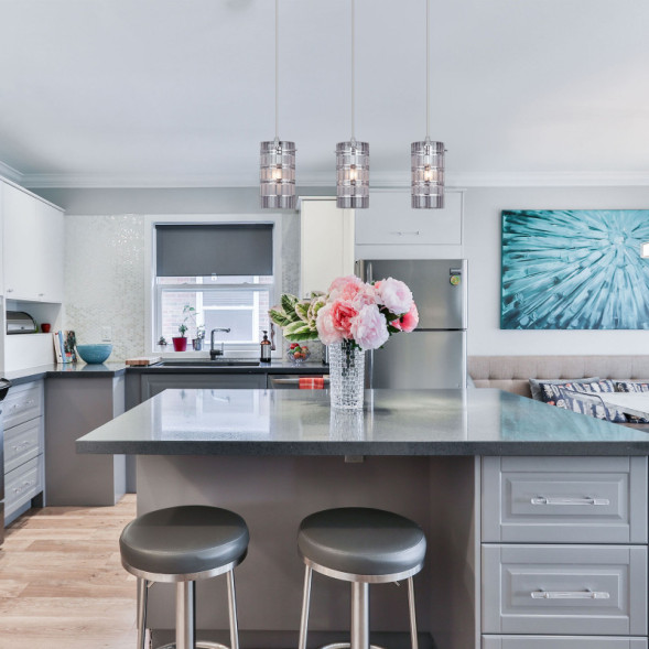 Подвесной светильник Eurosvet Аксиома 9464/3 хром