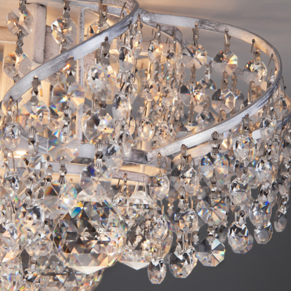 Потолочная люстра Eurosvet Charm 16017/6 белый с серебром Strotskis