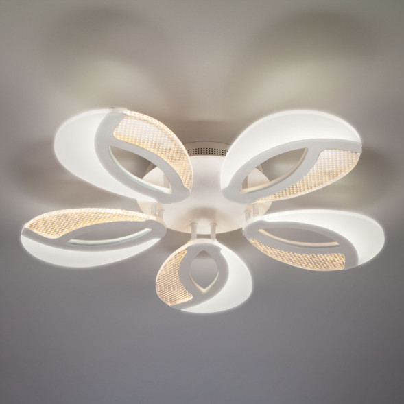 Потолочная люстра Eurosvet FLAKE 90140/5 белый