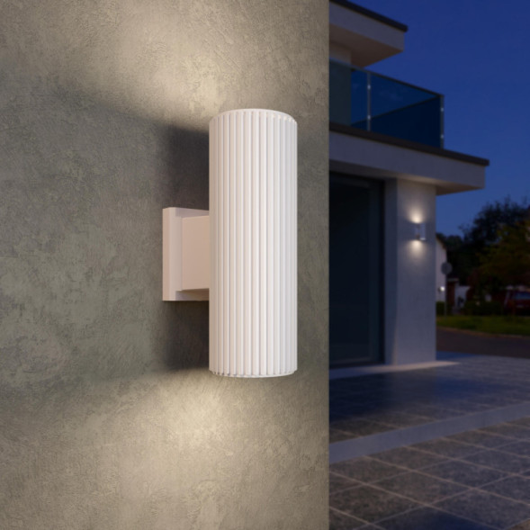 Уличный настенный светильник Elektrostandard 1403 TECHNO Strict песочно-белый