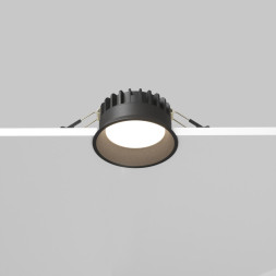 Точечный влагозащищенный светильник Maytoni Technical Okno DL055-8W3-4-6K-B