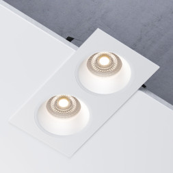 Точечный встраиваемый светильник Elektrostandard Andi 15700/02 белый