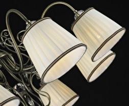 Подвесная люстра Maytoni VINTAGE ARM420-08-R