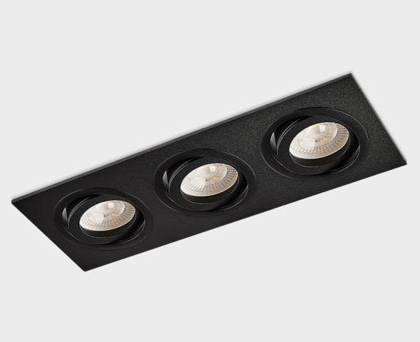Точечный встраиваемый светильник ITALLINE SAG103-4 SAG303-4 black/black