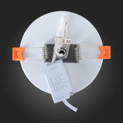 Встраиваемый точечный светильник ST-Luce CIAMELLA ST104.502.06