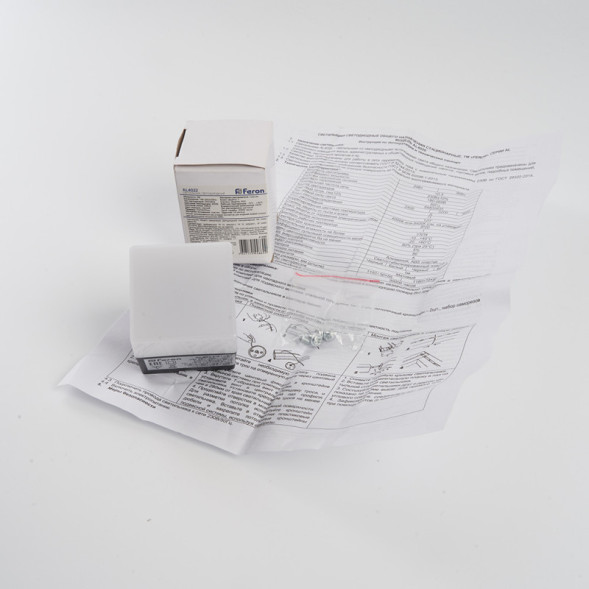 Накладной точечный светильник Feron 48146