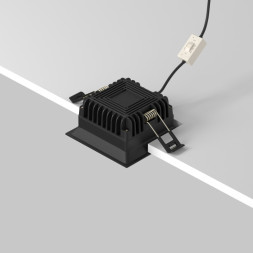 Точечный влагозащищенный светильник Maytoni Technical Okno DL056-8W3-4-6K-B