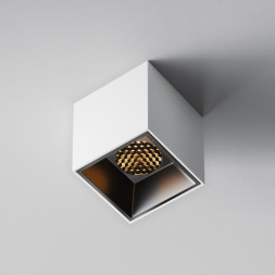 Накладной точечный светильник Maytoni Technical C064CL-5W2.7K-SQ-WB Alfa LED