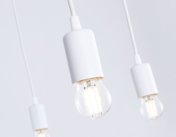 Подвесная люстра Ambrella Light Traditional TR8177