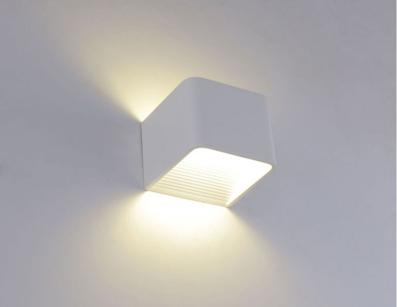 Бра Crystal Lux CLT 010 CLT 010W100 WH