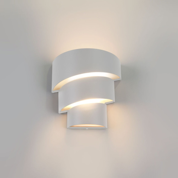 Уличный настенный светильник Elektrostandard 1535 TECHNO LED HELIX белый