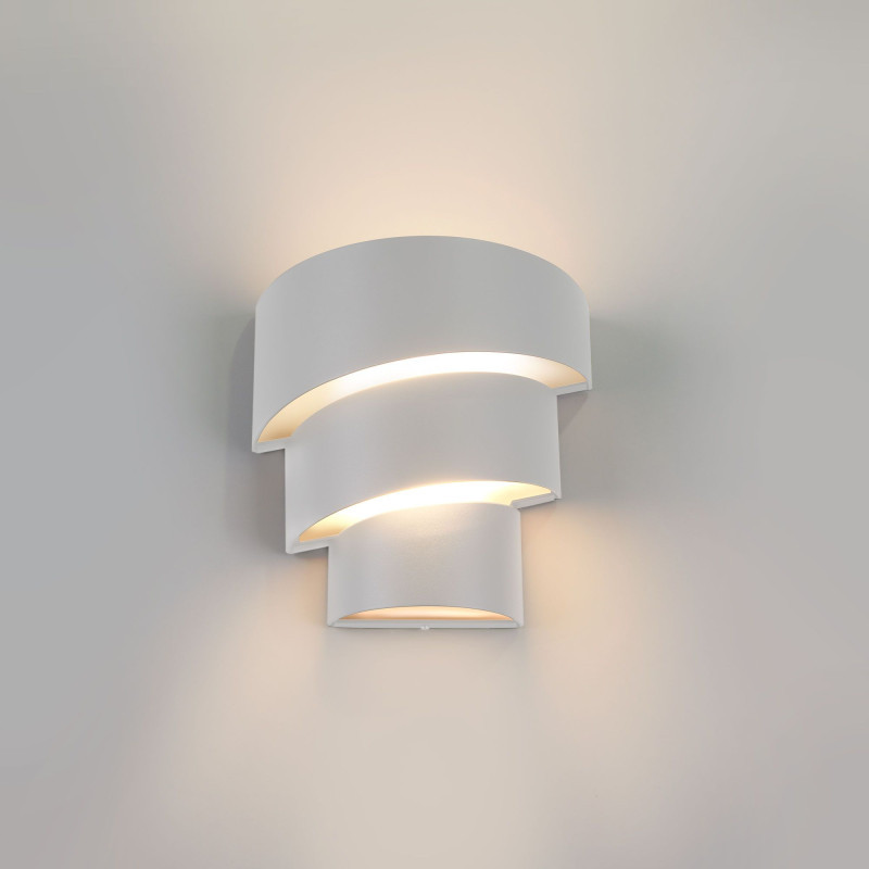 Уличный настенный светильник Elektrostandard 1535 TECHNO LED HELIX белый